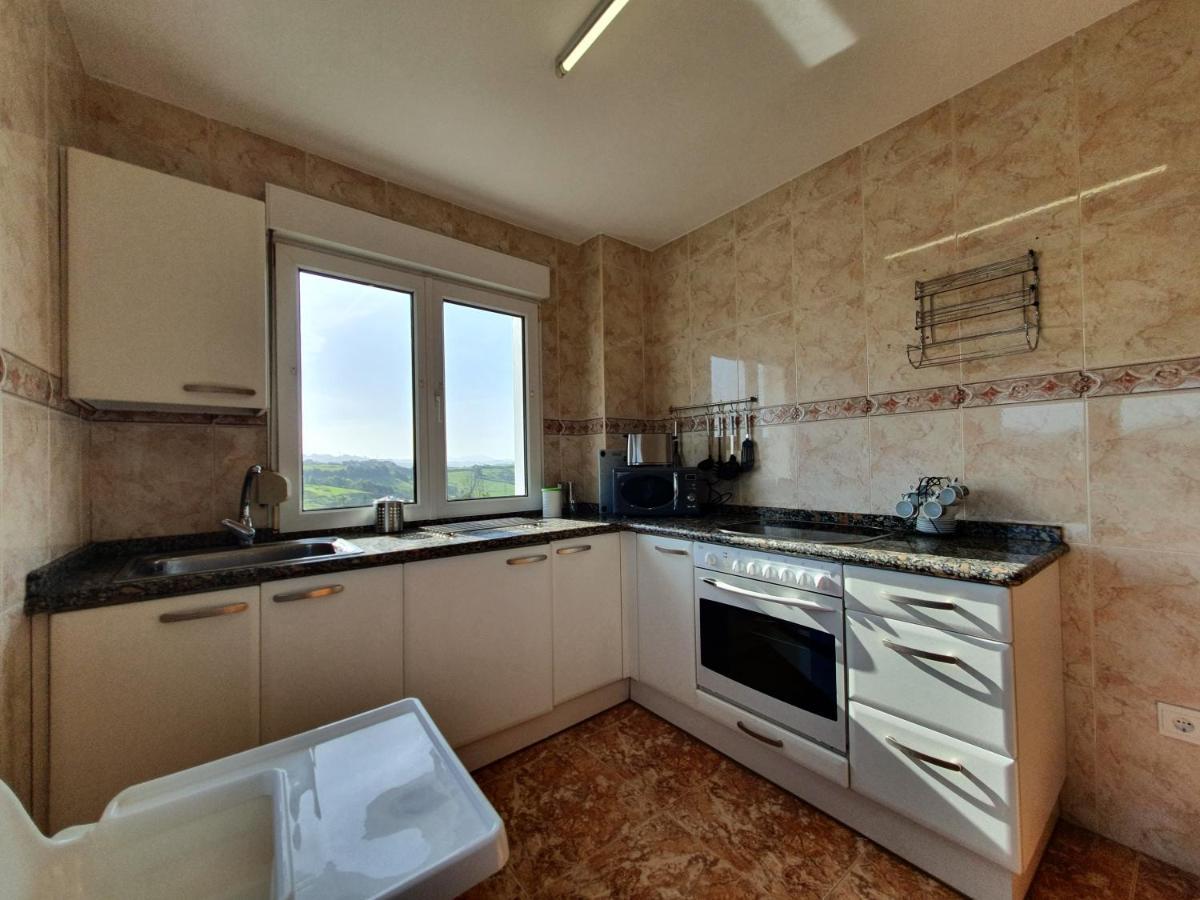 Lola - Casa Con Futbolín-billar-diana - 6pax * Gijón