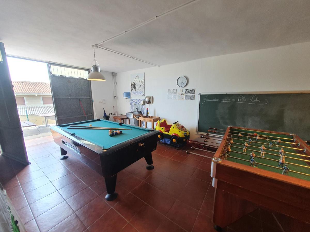 Lola - Casa Con Futbolín-billar-diana - 6pax