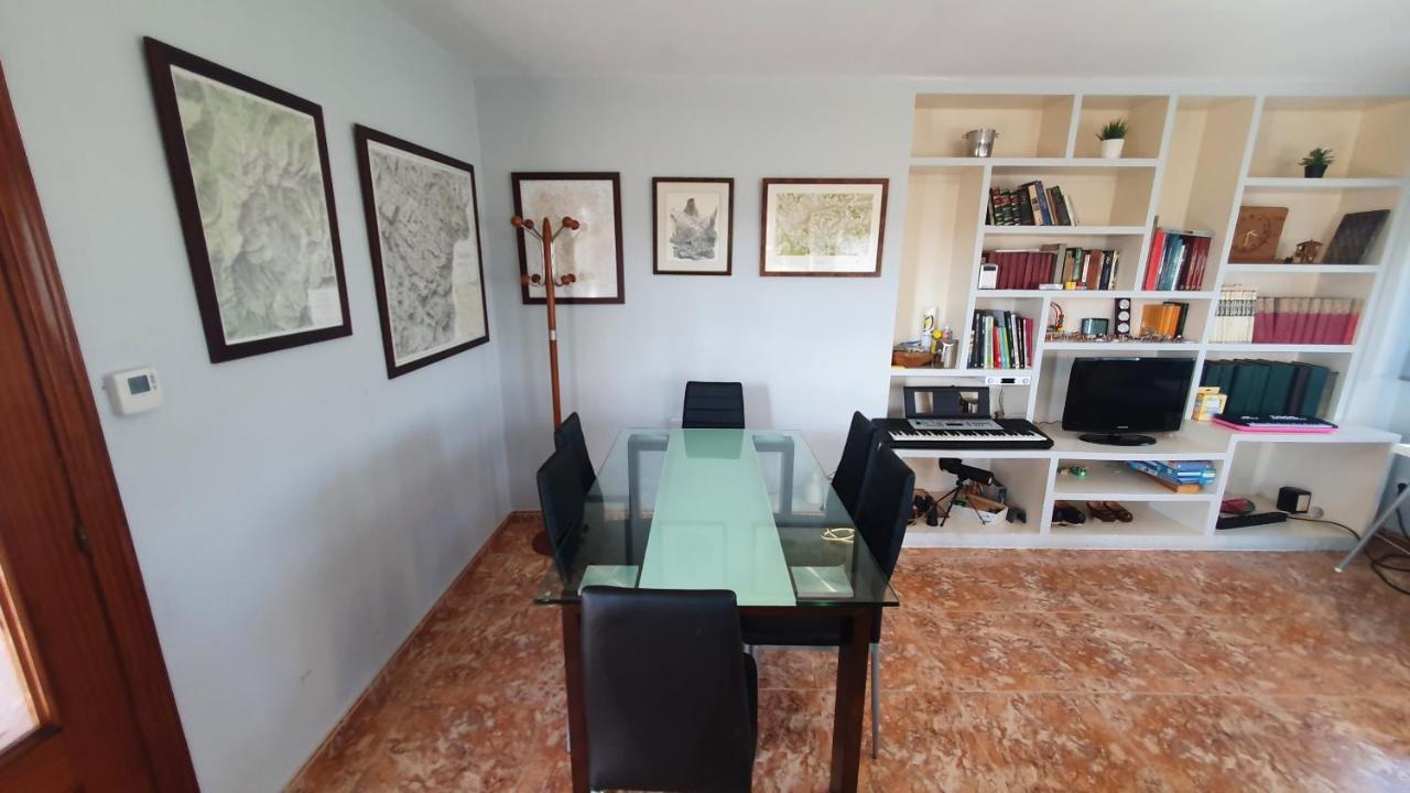 Lola - Casa Con Futbolín-billar-diana - 6pax * Gijón